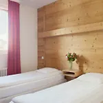 Hotel Langley Victors