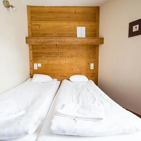 Langley Victors Hotel 2*