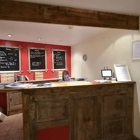 Langley Victors Hotell 2*