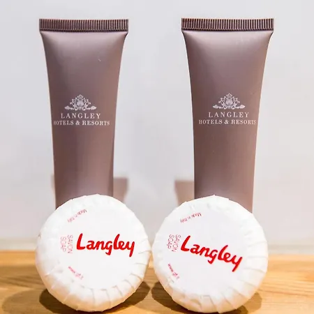 Szálloda Langley Victors 2*