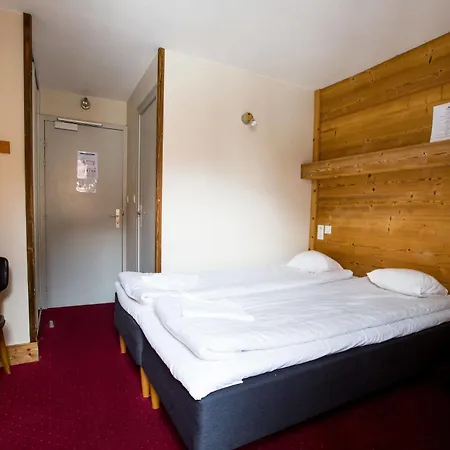 Hotell Langley Victors 2*