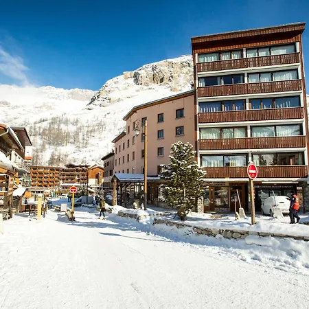 Langley Victors Hotell 2*